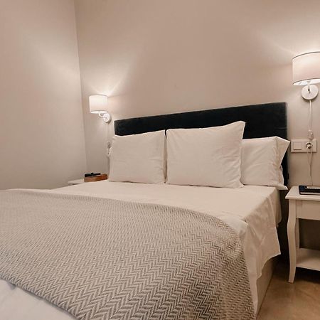 Apartamento-Pension El Trianero Junto Al Rio Севилья Экстерьер фото