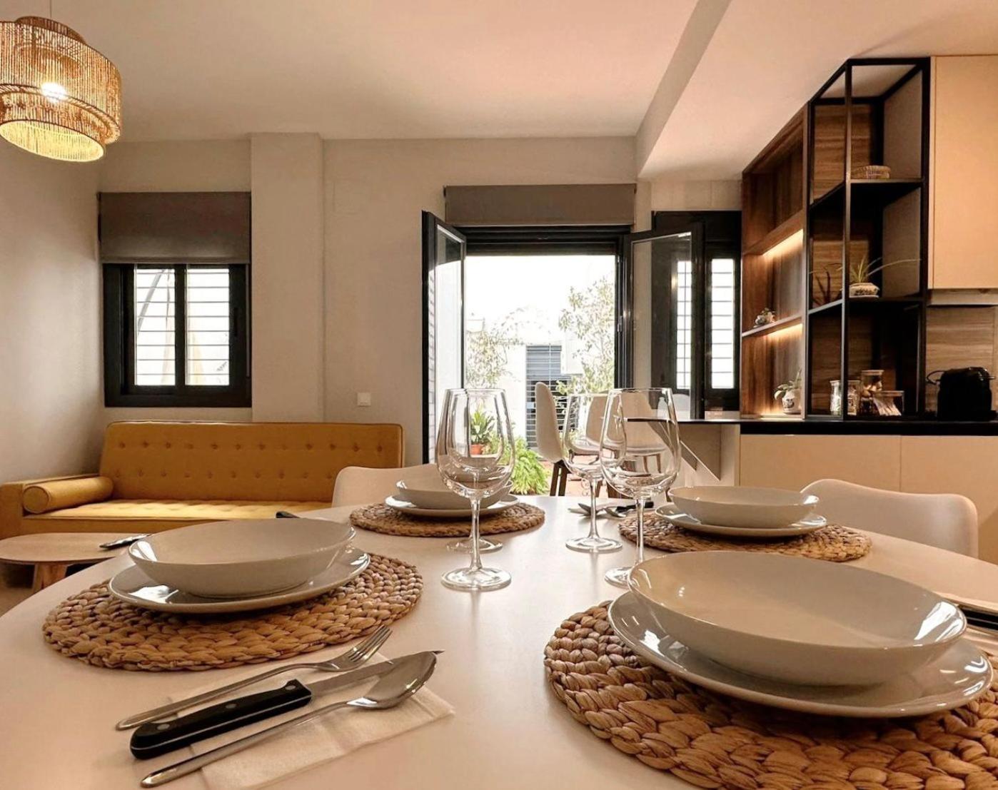 Apartamento-Pension El Trianero Junto Al Rio Севилья Экстерьер фото